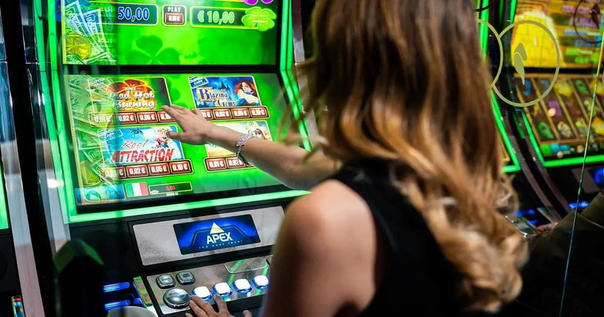 Cirano: The Big-Nosed Bar Slot That Marked the 2000s