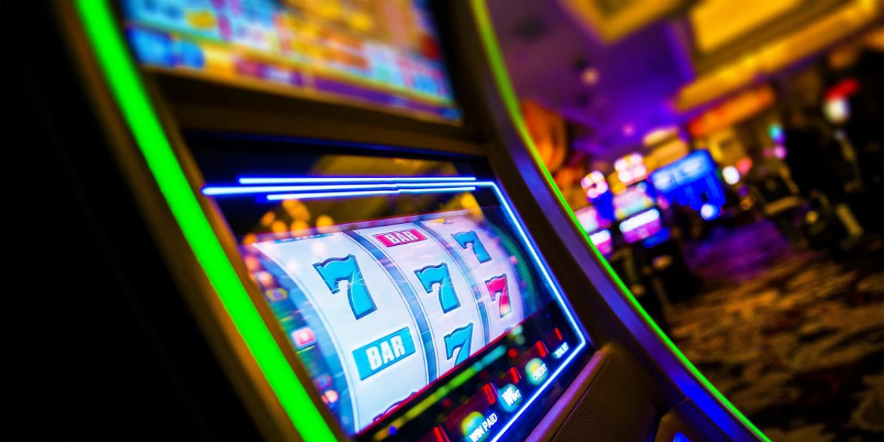 Come vincere alle slot machine: RNG, house edge e le leve reali