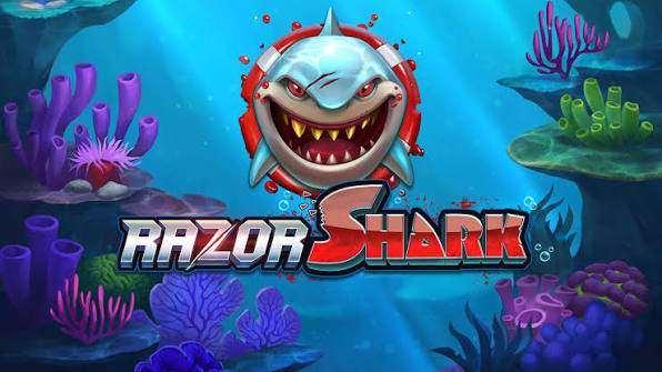 Razor Shark slot Push Gaming abissi sottomarini con squalo e alghe mystery
