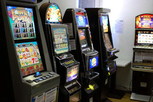 Le Slot da Bar Più Famose di Sempre: Crazy Fruits, Jolly Joker, Lucky Lady's Charm e Altre